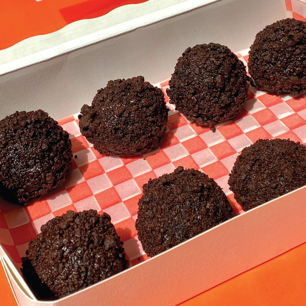 World's Chocolatiest Cake Balls